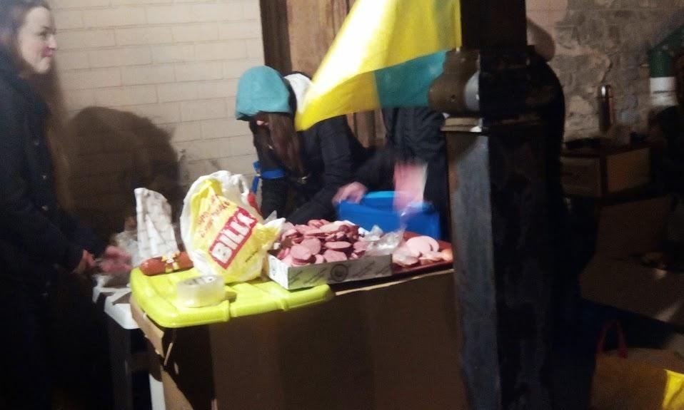 украина, майдан, печенье, пирожки украина, майдан, печенье, пирожки